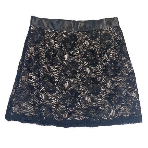 French Connection A-Line Micro-Mini Skirt Lace Woman 6 Black Lace Beige Lining - Picture 1 of 14